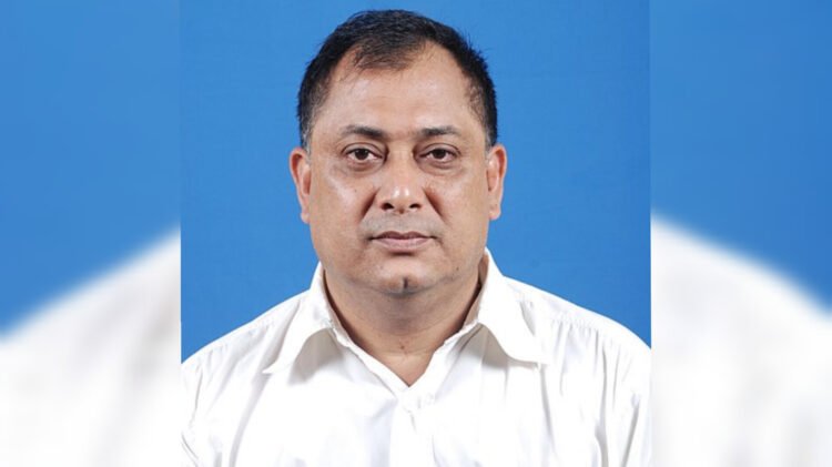 Former BJD Minister Debasis Nayak Joins BJP, Citing Dissatisfaction with Party Leadership