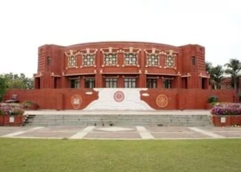 IIM Lucknow Launches New Course on AI for Business and Digital Transformation