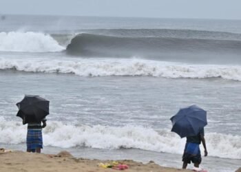 Severe Cyclonic Storm ‘Montha’ Approaches Andhra Pradesh Coast: Red Alert Issued in 16 Districts