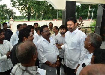 YS Avinash Reddy Strengthens Public Connect in Kadapa through Direct Interaction