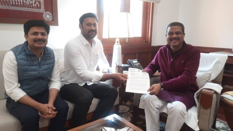 YS Avinash Reddy Pushes for Education Expansion in Proddutur