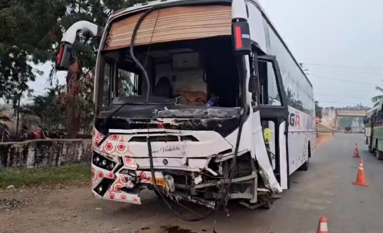 Four Killed in Head-On Collision Between Bus and SUV in Andhra Pradesh
